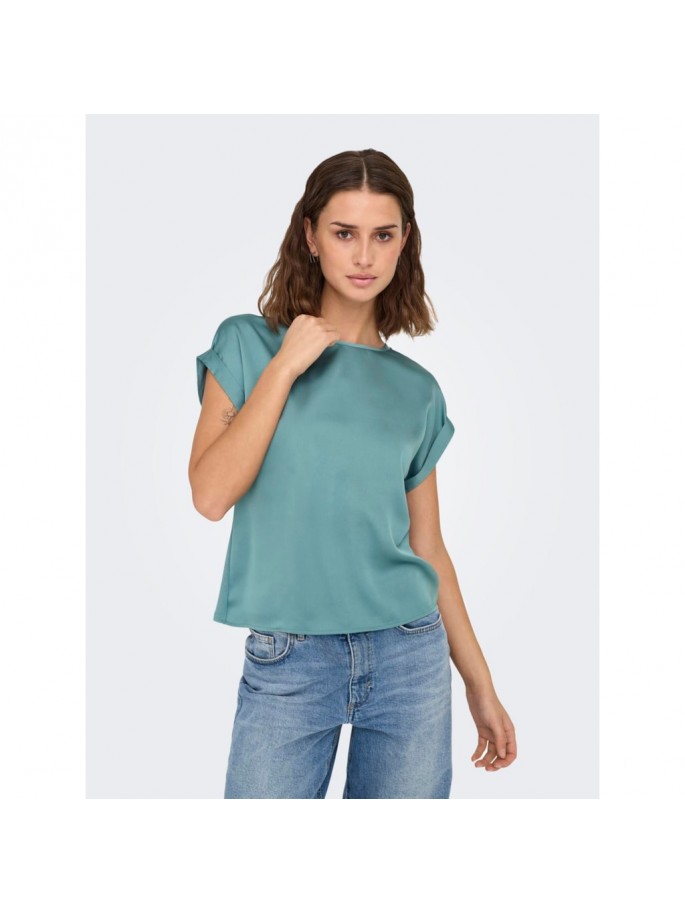 Only LIEKE Top Satín Color Azul Claro... Only LIEKE Top Satín Color Azul Claro...