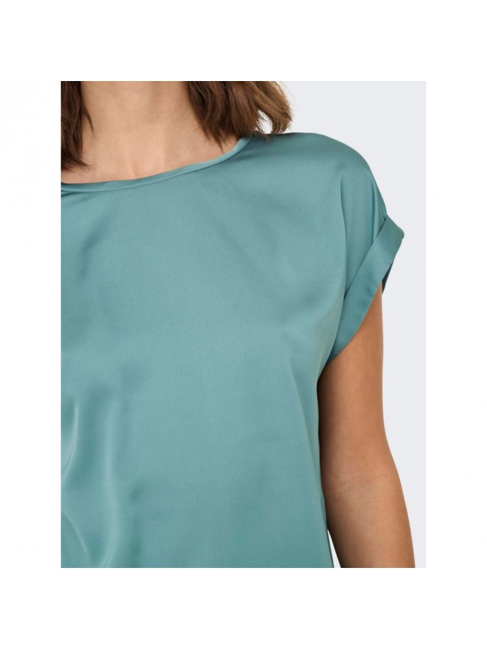 Only LIEKE Top Satín Color Azul Claro... Only LIEKE Top Satín Color Azul Claro...