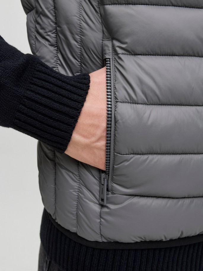 JACK & JONES BRADLEY CHALECO COLOR... JACK & JONES BRADLEY CHALECO COLOR...