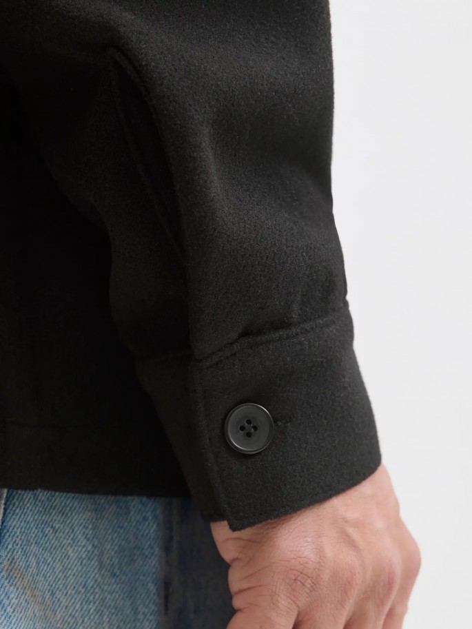 JACK & JONES JERRY SOBRECAMISA CORTE... JACK & JONES JERRY SOBRECAMISA CORTE...